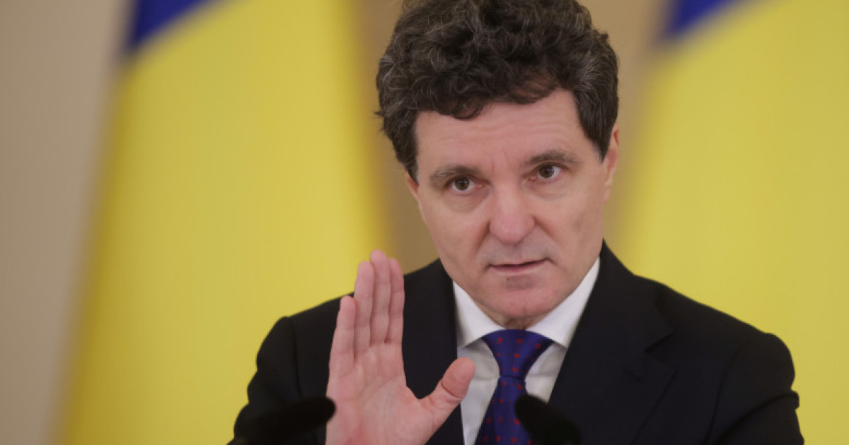 „Invit la calm.” Nicușor Dan a anunțat că începe consultări informale cu partidele: „Vom avea un guvern pro-occidental”