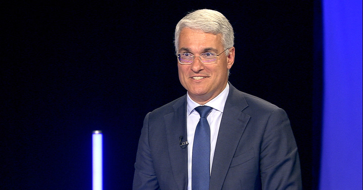 Dragoș Pîslaru: „PSD a pregătit împreună cu Banca Mondială principiile reformei salarizării. Nu poate spune acum că nu e de acord”