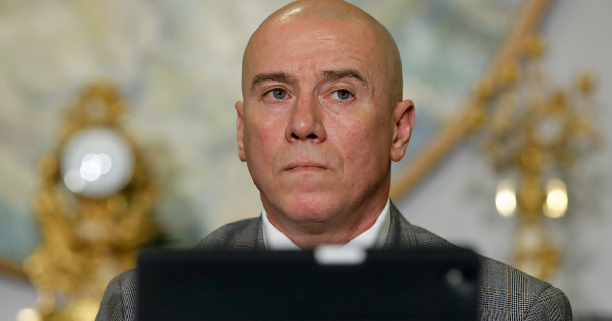 Ministrul Culturii, Demeter Andras Istvan, a demisionat după ce au apărut înregistrări cu el înjurând interesul național al României