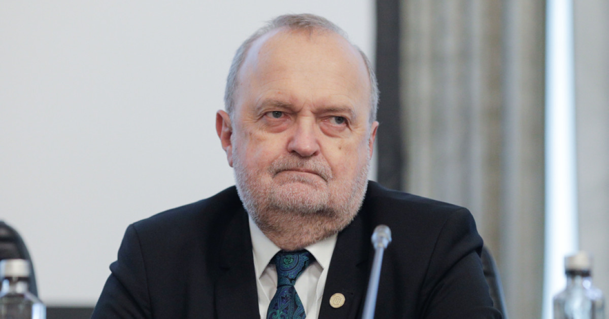 Reacția rectorului UMF Iaşi, după discursul critic al unei absolvente la ceremonia finalului de an
