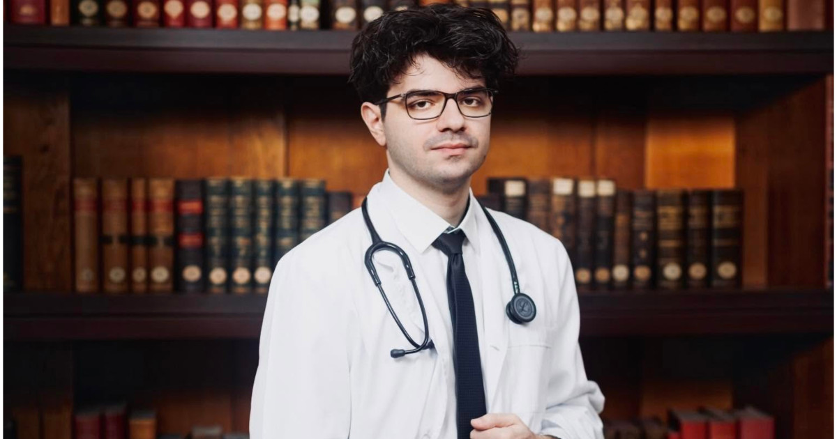 Călin, șeful de promoție cu notițe devenite legendă. Povestea tânărului de 10 pe linie, la Medicină. „N-a fost o presiune”