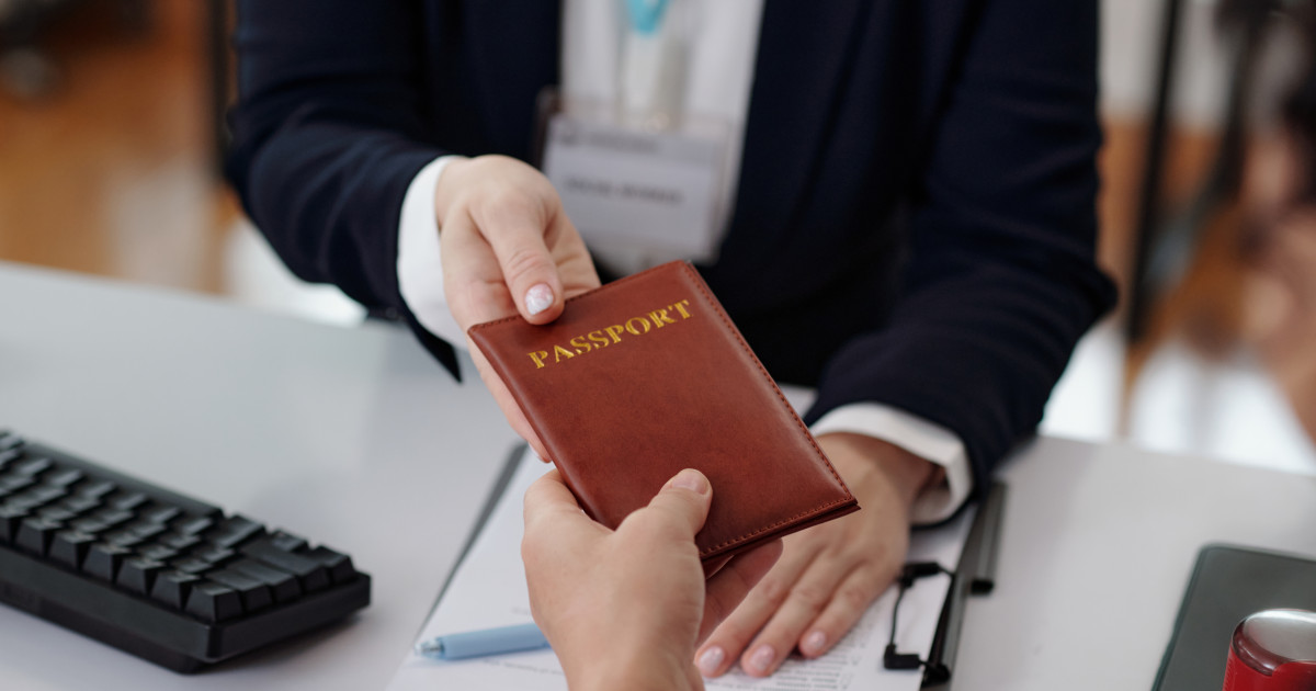 Cine sunt cele trei personalități din lume care pot călători fără pașaport. Explicațiile din spatele acestor excepții