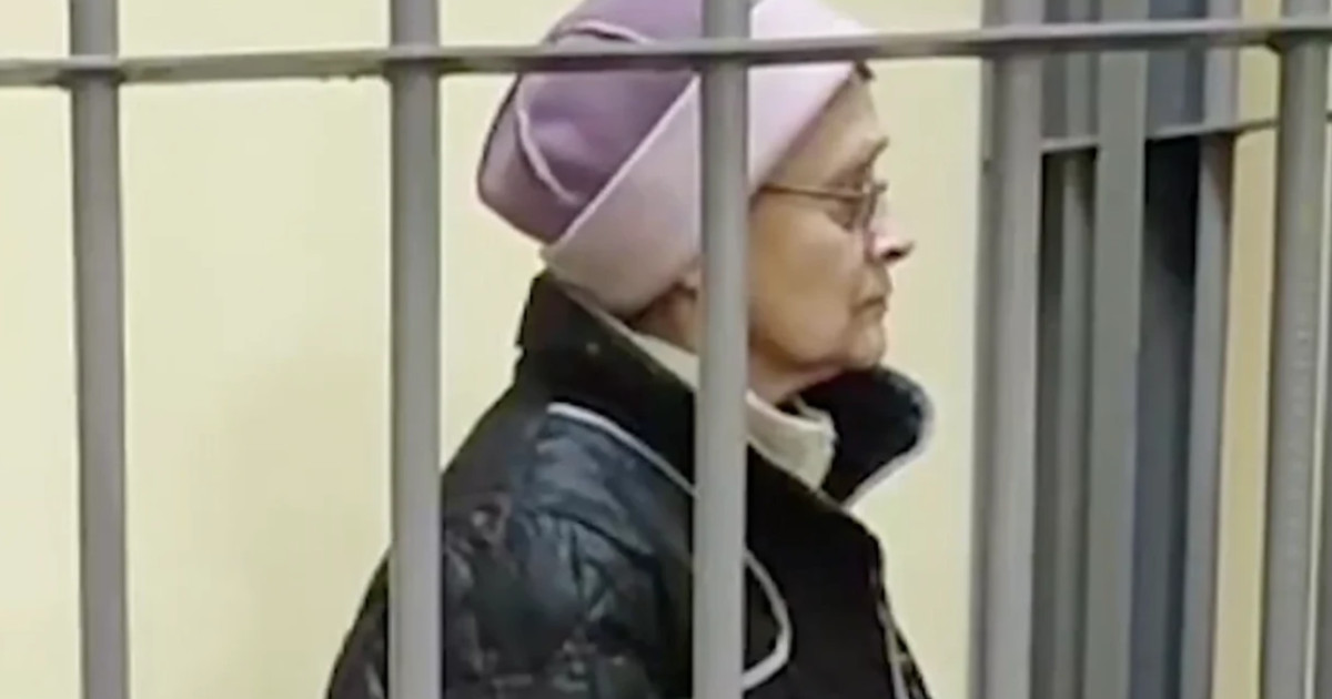 O pensionară de 70 de ani a fost condamnată la 15 ani de închisoare în Rusia pentru că a trimis 600 de euro armatei ucrainene