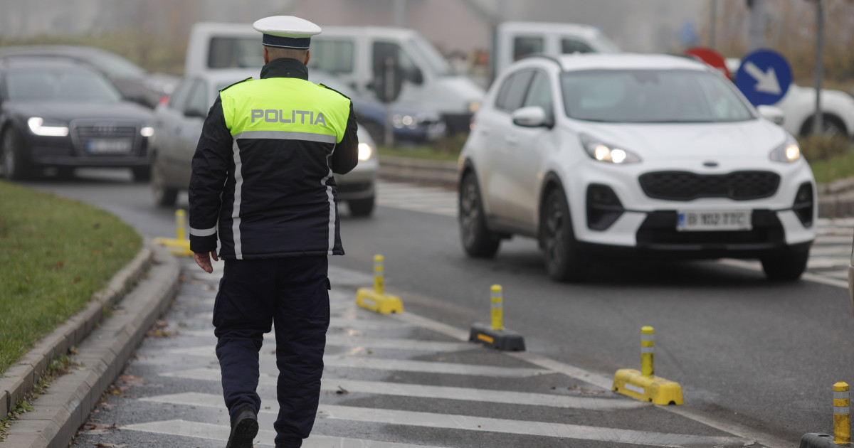Butonul din mașină pe care șoferii sunt obligați să îl folosească. Situațiile prevăzute de Codul rutier