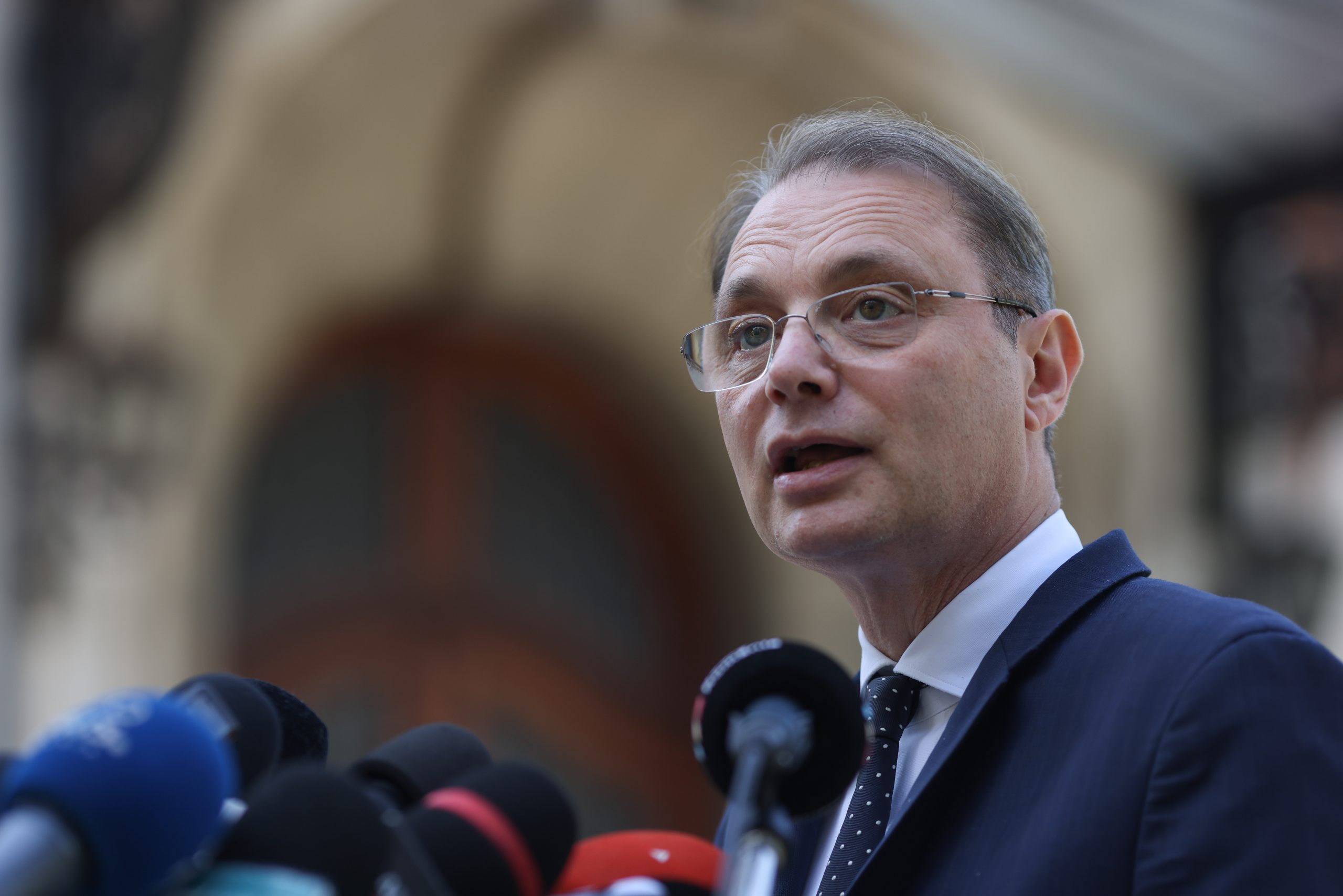 Surse: PSD intră la guvernare alături de miniștri tehnocrați propuși de Nicușor Dan. PNL și UDMR ar urma să voteze Guvernul Niculescu